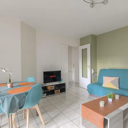 Fonctionnel Et Calme Avec Parking Gratuit Apartament Villeurbanne